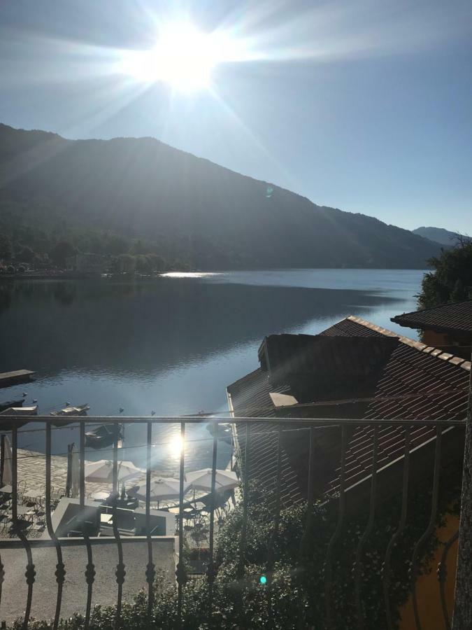 Stupenda Villa Vista Lago Mergozzo Bagian luar foto
